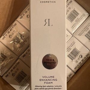 Revitalash volume enhancing foam